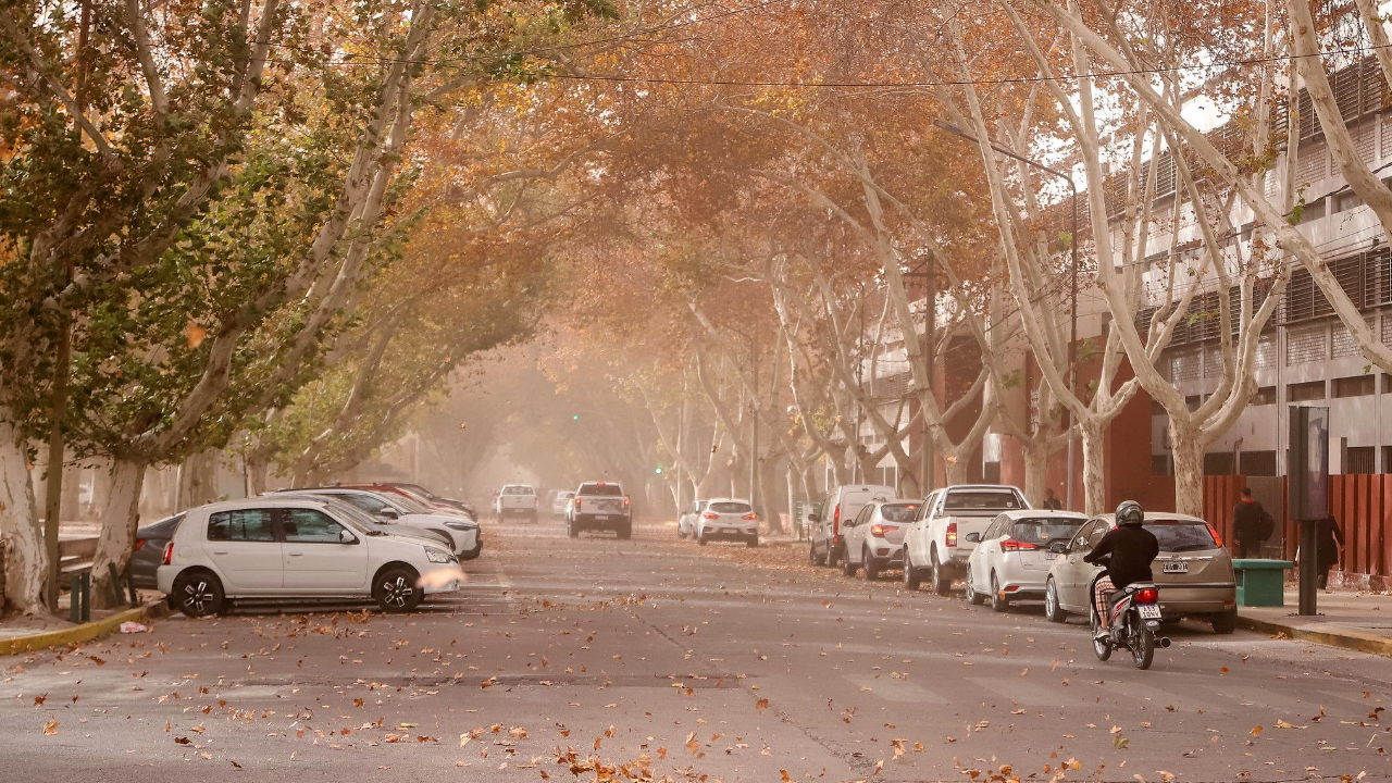 El clima del fin de semana: inestable en el AMBA y alerta por viento Zonda en San Juan y Mendoza