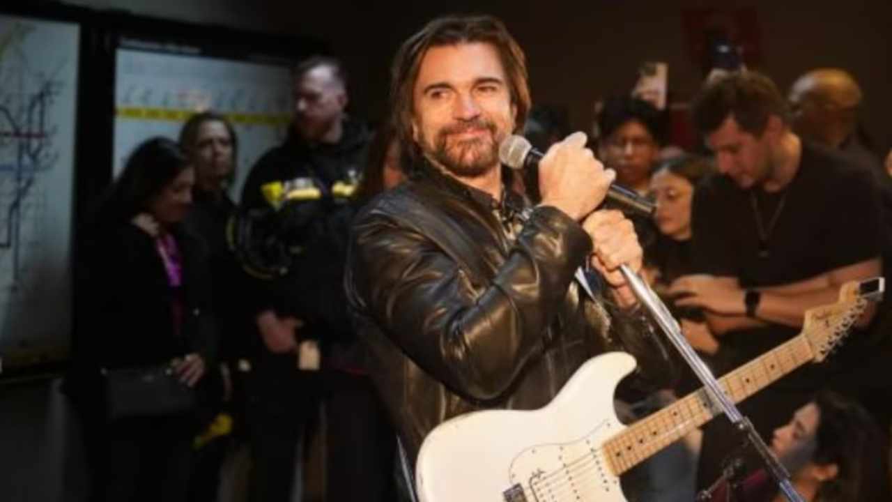 Juanes armó un show gratuito en el subte de Buenos Aires