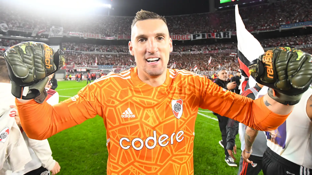 Franco Armani, a punto de romper una marca histórica de Fillol