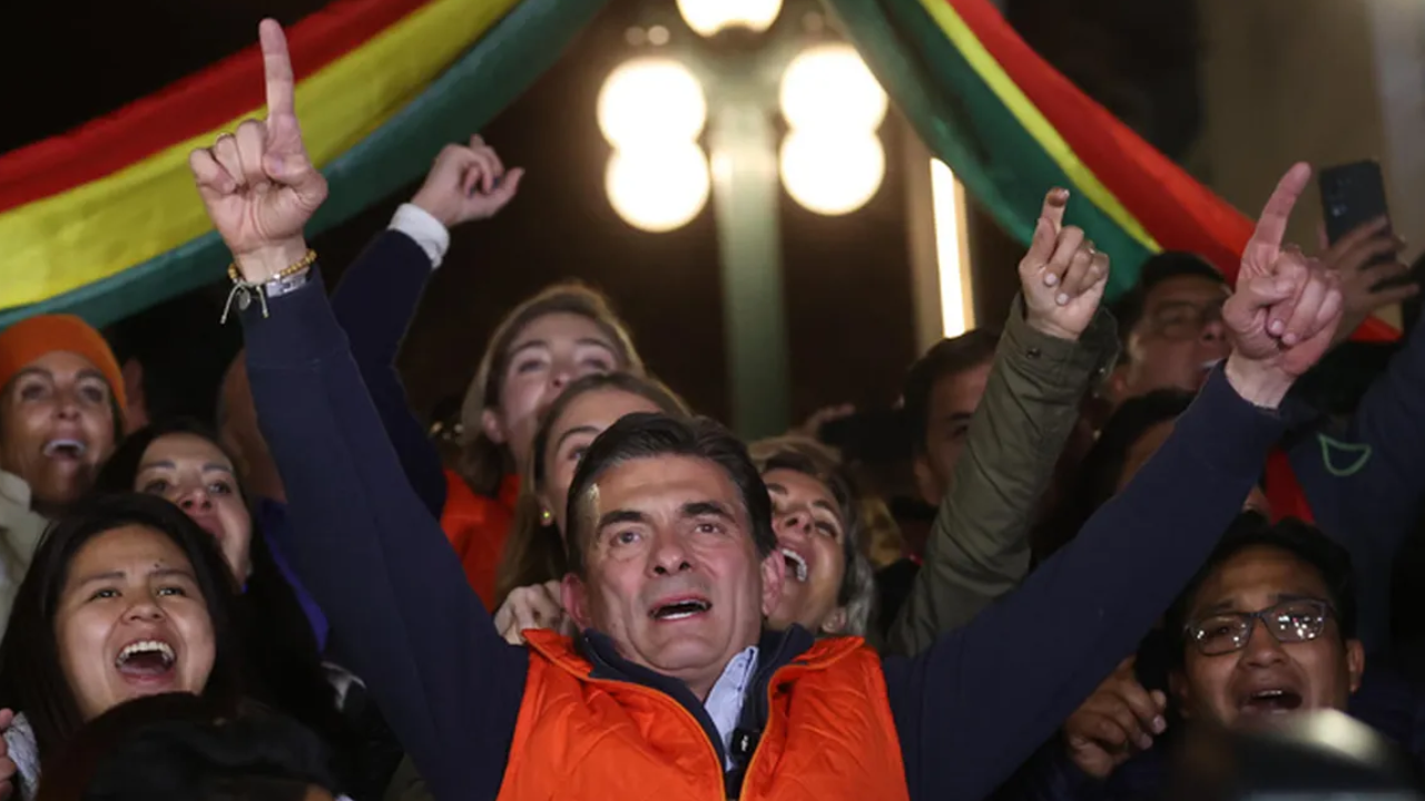 Elecciones en Bolivia: Quienes son los dos candidatos que se enfrentarán en el balotaje