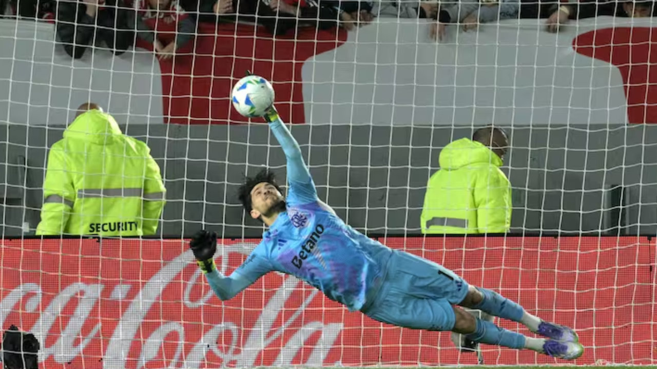 Estudiantes cayó por penales ante Flamengo y quedó afuera de la libertadores