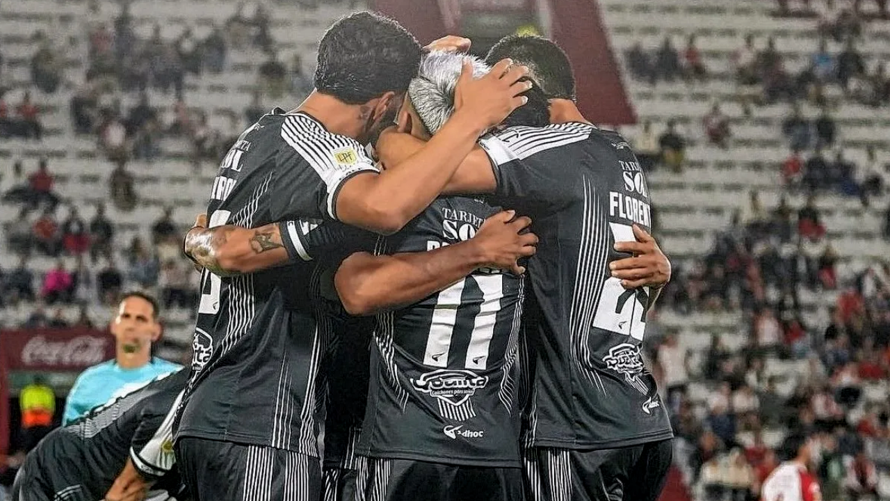 Central Córdoba venció a Huracán y es nuevo líder de la Zona A del Torneo Clausura