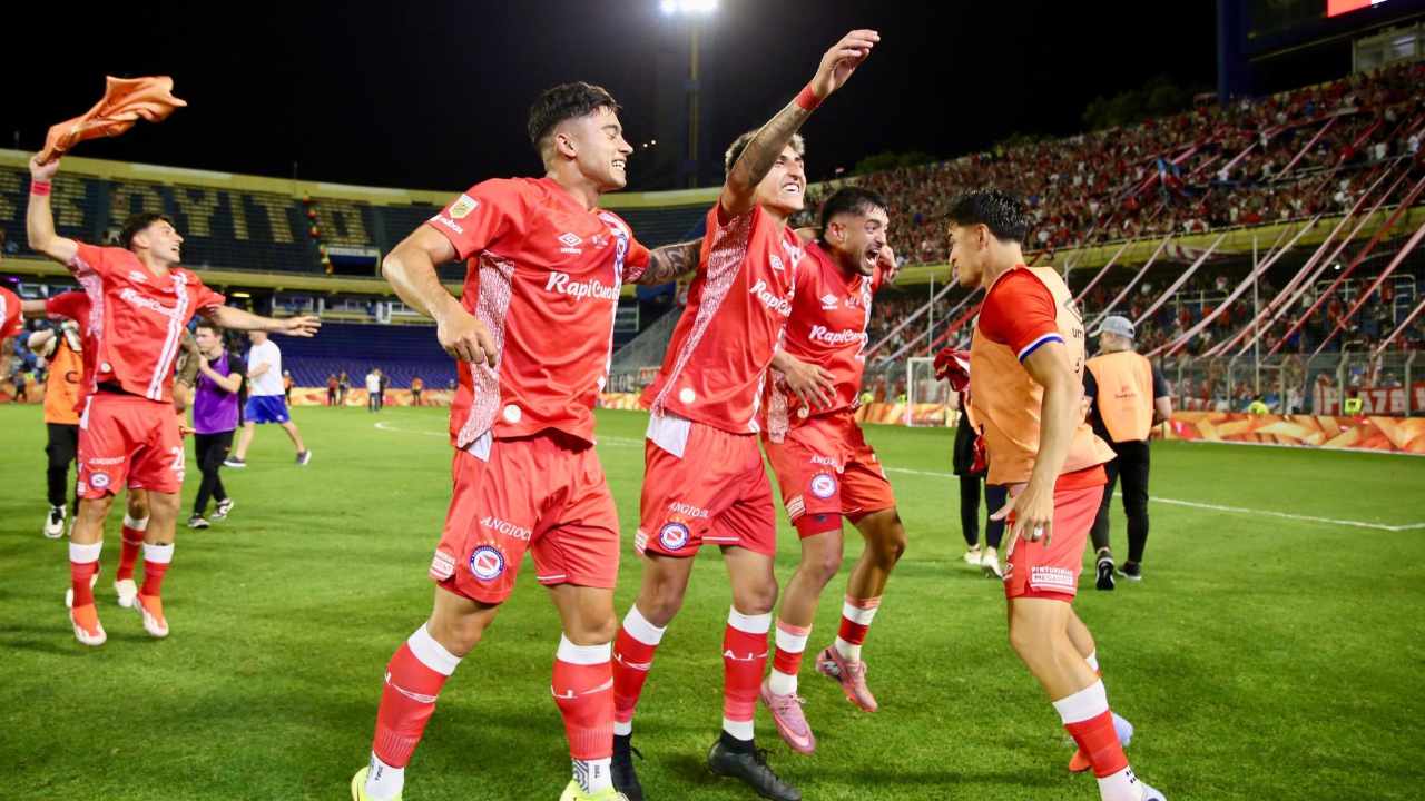 Argentinos se lo dio vuelta a Belgrano y se metió en la final de la Copa Argentina con un penal polémico
