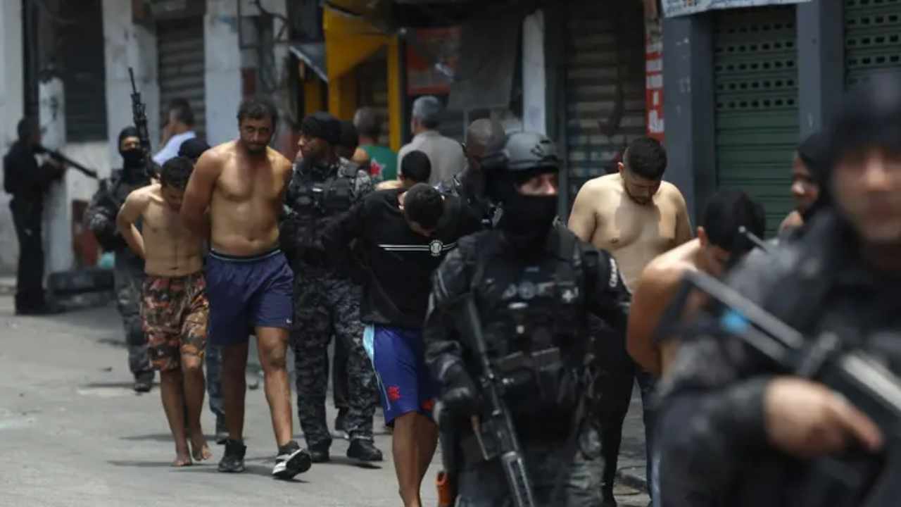 El gobernador de Río de Janeiro Claudio Castro celebró operativo en las favelas: “Solo cuatro víctimas, los policías”
