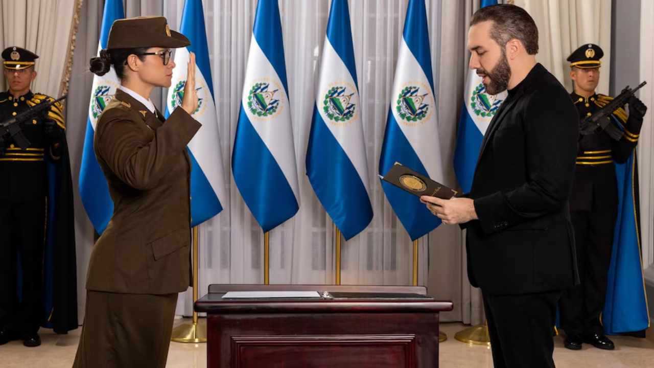 El Salvador prohibió el lenguaje inclusivo en las escuelas públicas