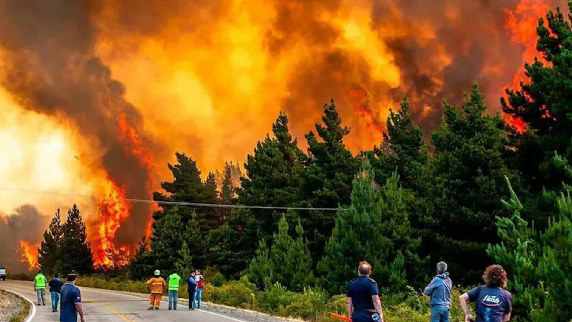 Continúan los incendios forestales en Epuyén