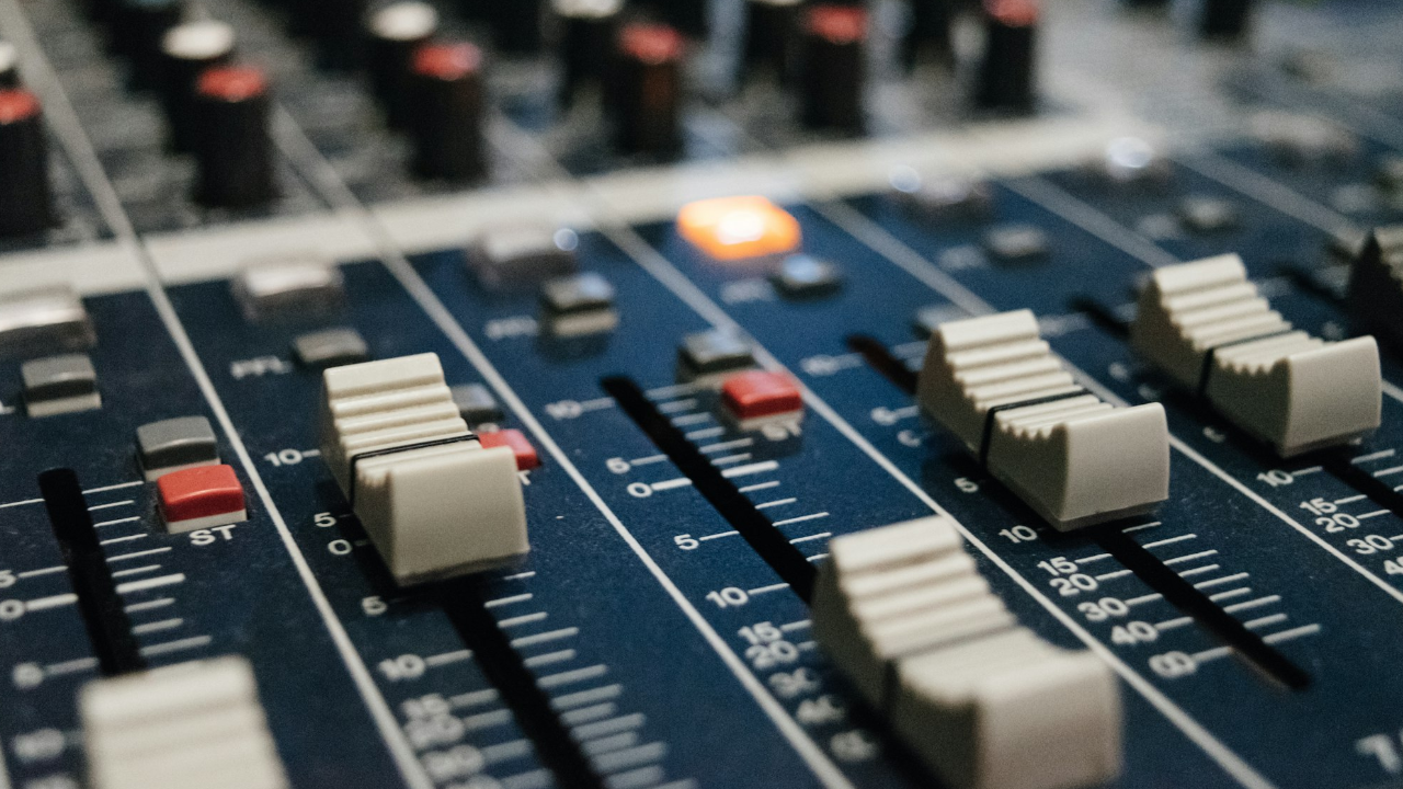 Meta lanza “SAM Audio”, un nuevo modelo de IA orientado a la separación y edición de audio