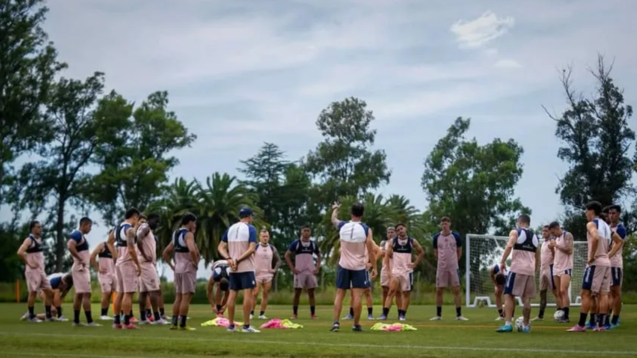 A días del clásico con Estudiantes, el plantel de Gimnasia no se entrenó por falta de pago