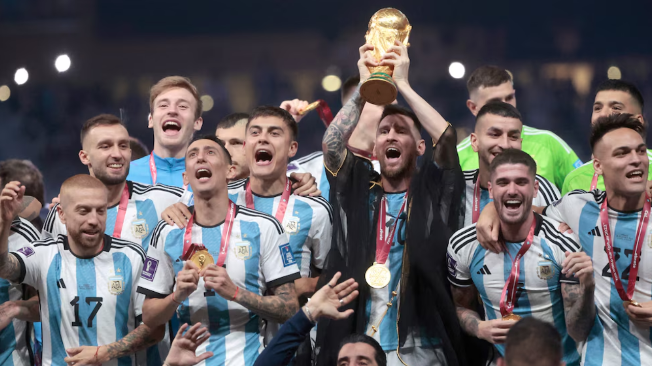 Aerolíneas Argentinas anunció vuelos especiales para el Mundial