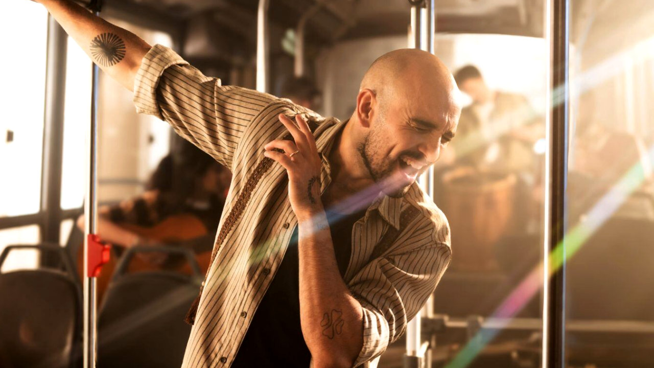 Abel Pintos vuelve al folclore con el estreno de “Todo de mí”