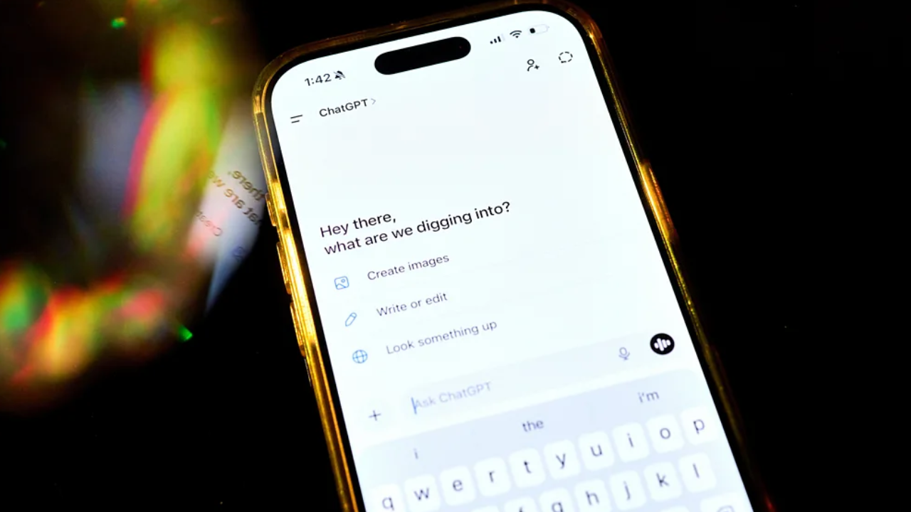El MIT advierte que los chatbots de IA podrían estar atrofiando nuestra capacidad cognitiva