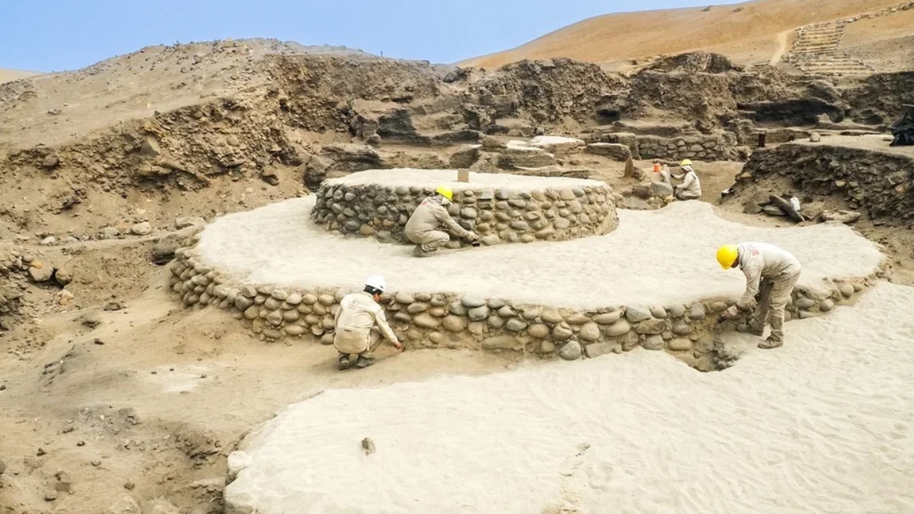 Descubren en Perú una estructura perteneciente a la civilización más antigua de América