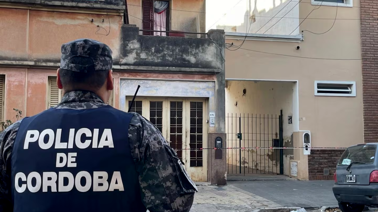 Allanaron el domicilio del único sospechoso por la desaparición de Agostina Vega