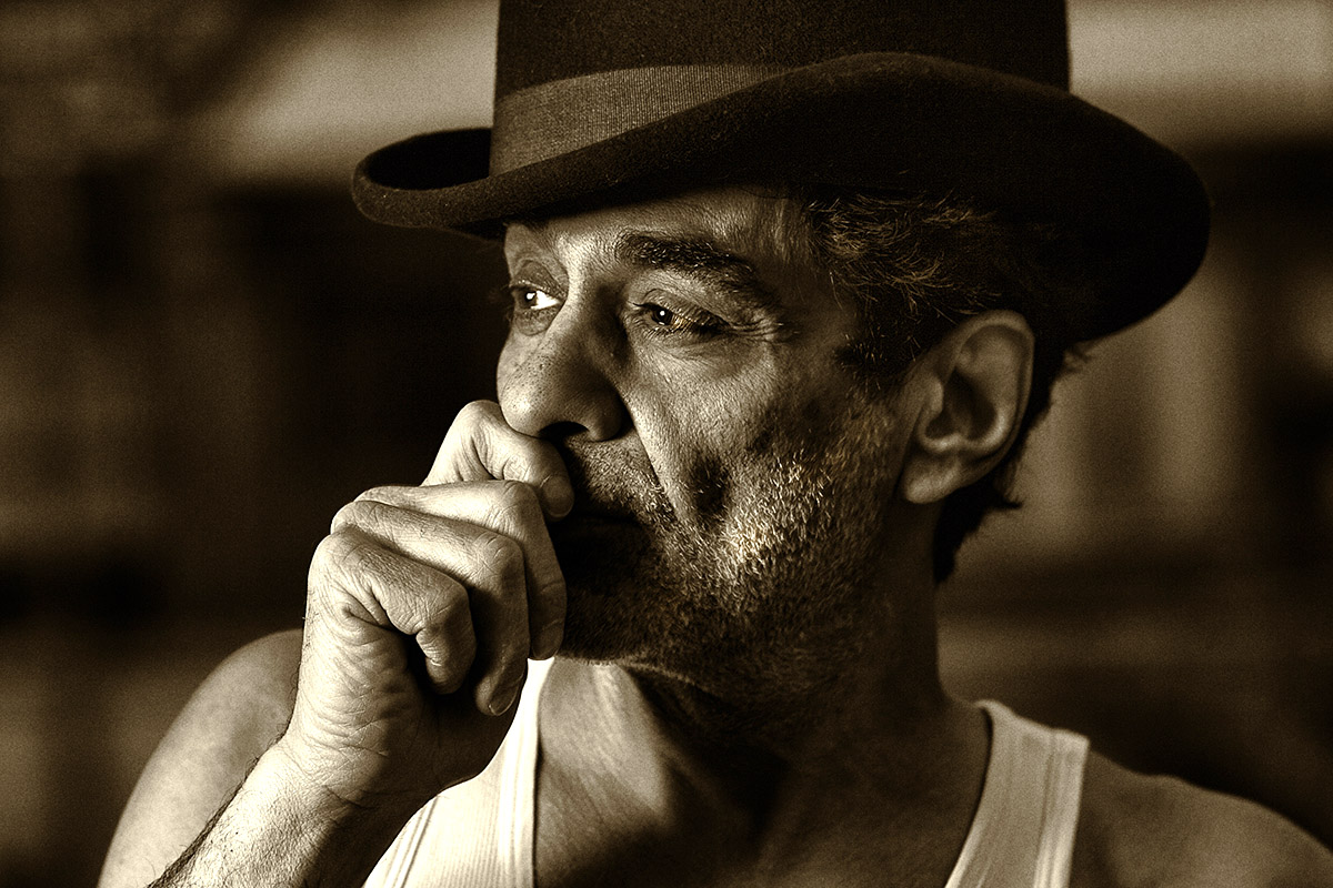 Daniel Melingo y su orquesta típica tocan en el Palacio