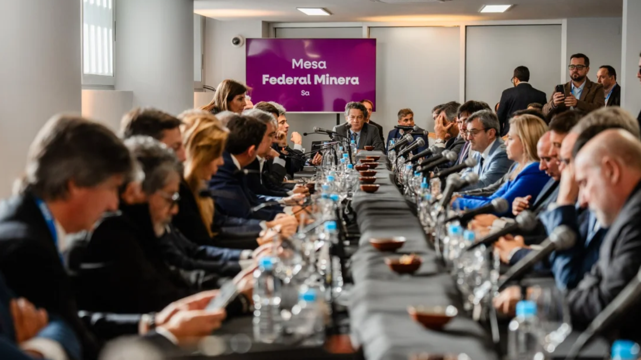 El Gobierno lanzó la Mesa Federal Minera