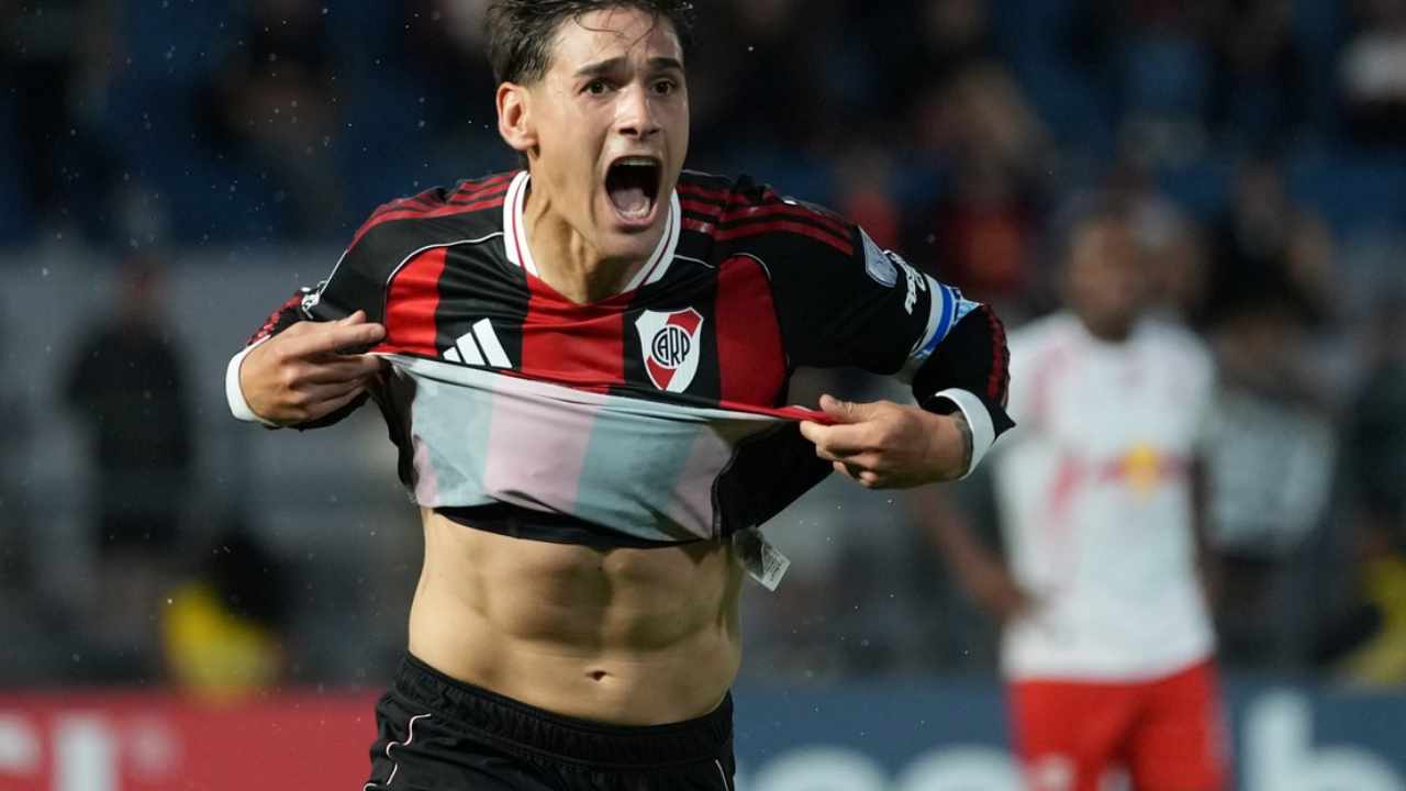River ganó sobre la hora en Brasil y lidera su grupo de la Sudamericana