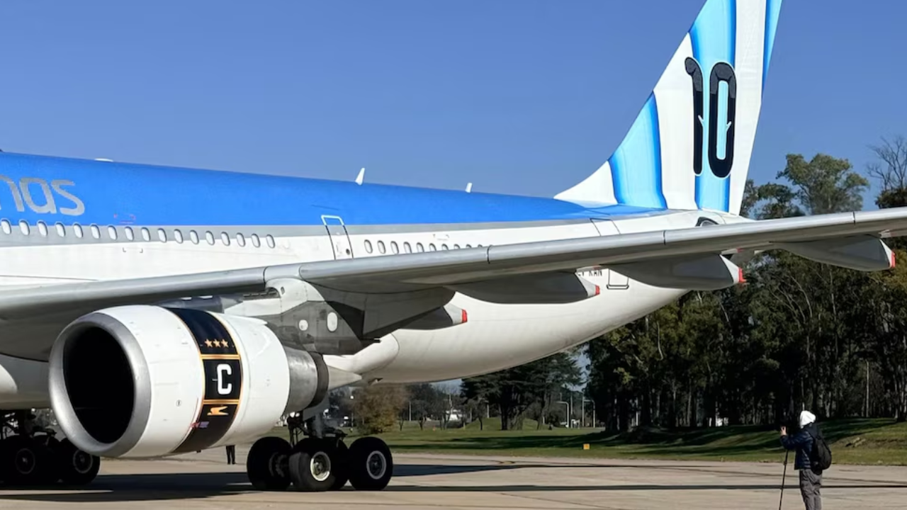 Aerolíneas Argentinas presentó el avión de Messi para el Mundial 2026