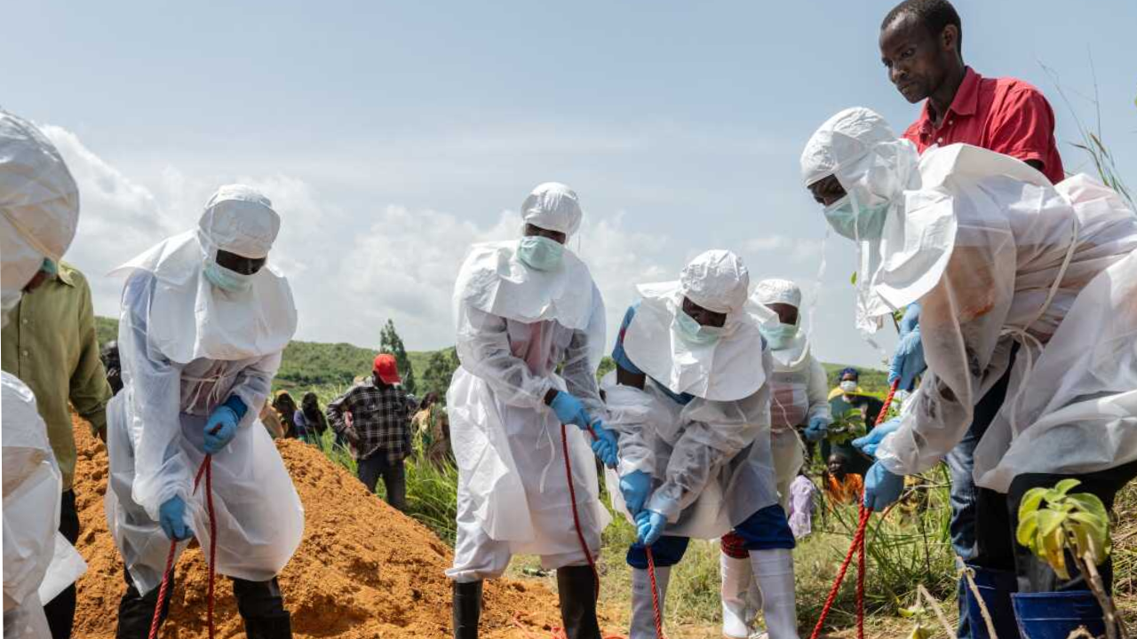 La OMS eleva a 220 las “muertes sospechosas” por el brote de ébola en el Congo: “La epidemia nos supera”