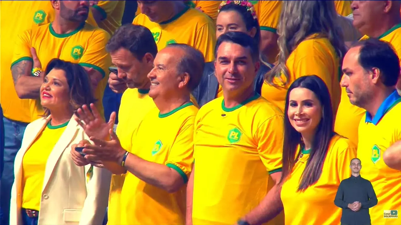 Brasil: Flávio Bolsonaro se hace fuerte en el sur