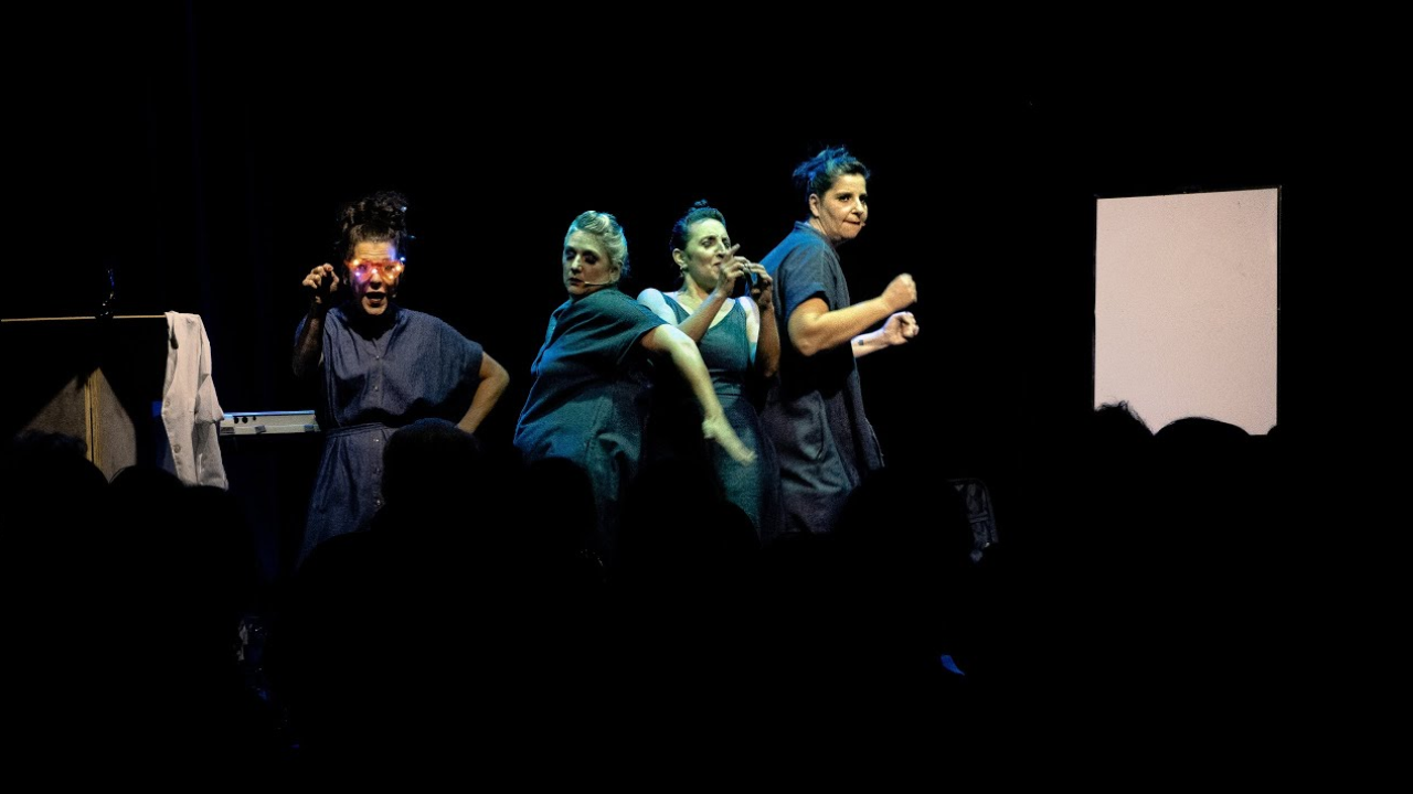 Ciertas Petunias presenta “El Simposio” en el Teatro Municipal de Quilmes