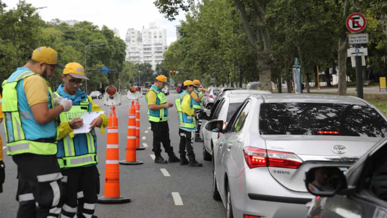 Multas de tránsito en CABA: precios actualizados y cómo saber si son válidas