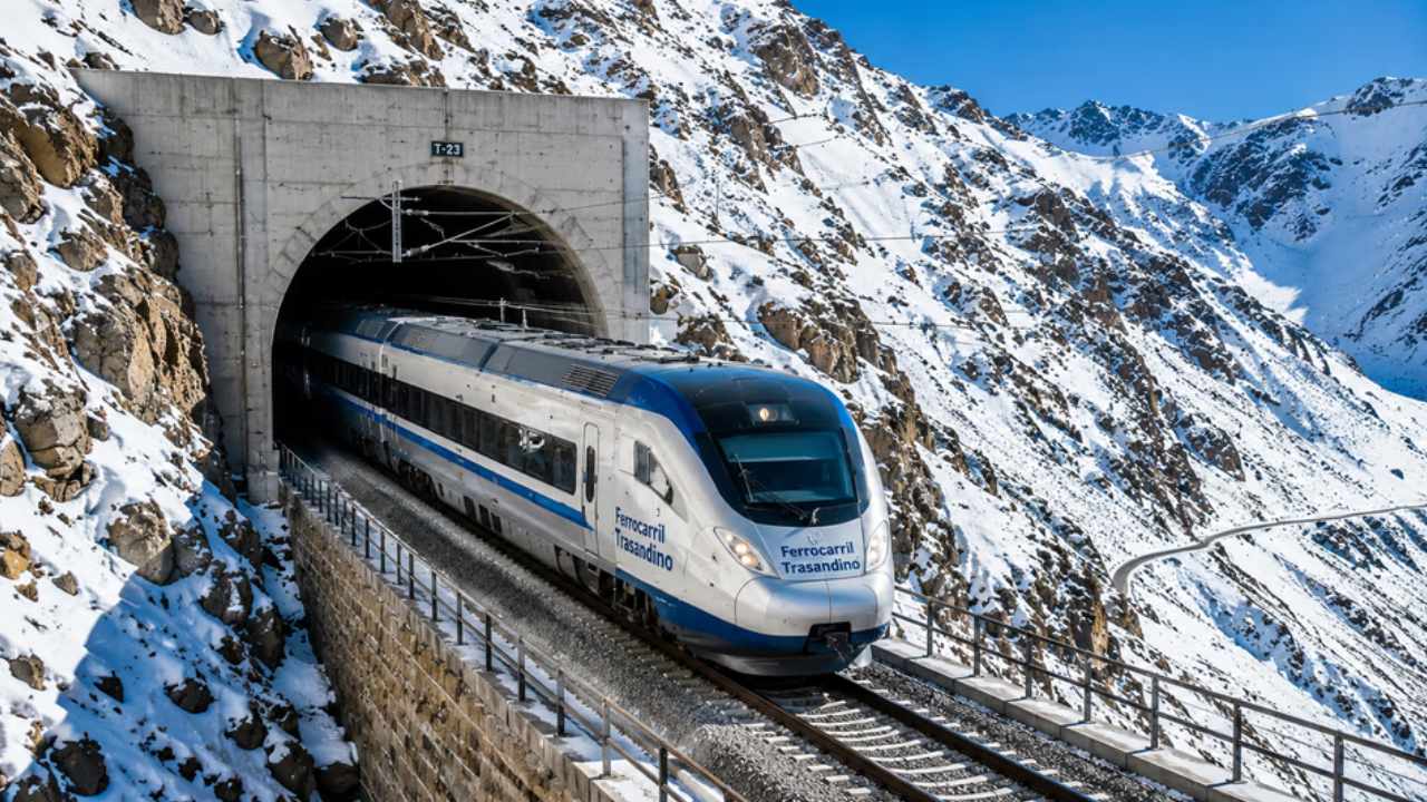 Reactivan el plan para cruzar la Cordillera con trenes de alta velocidad