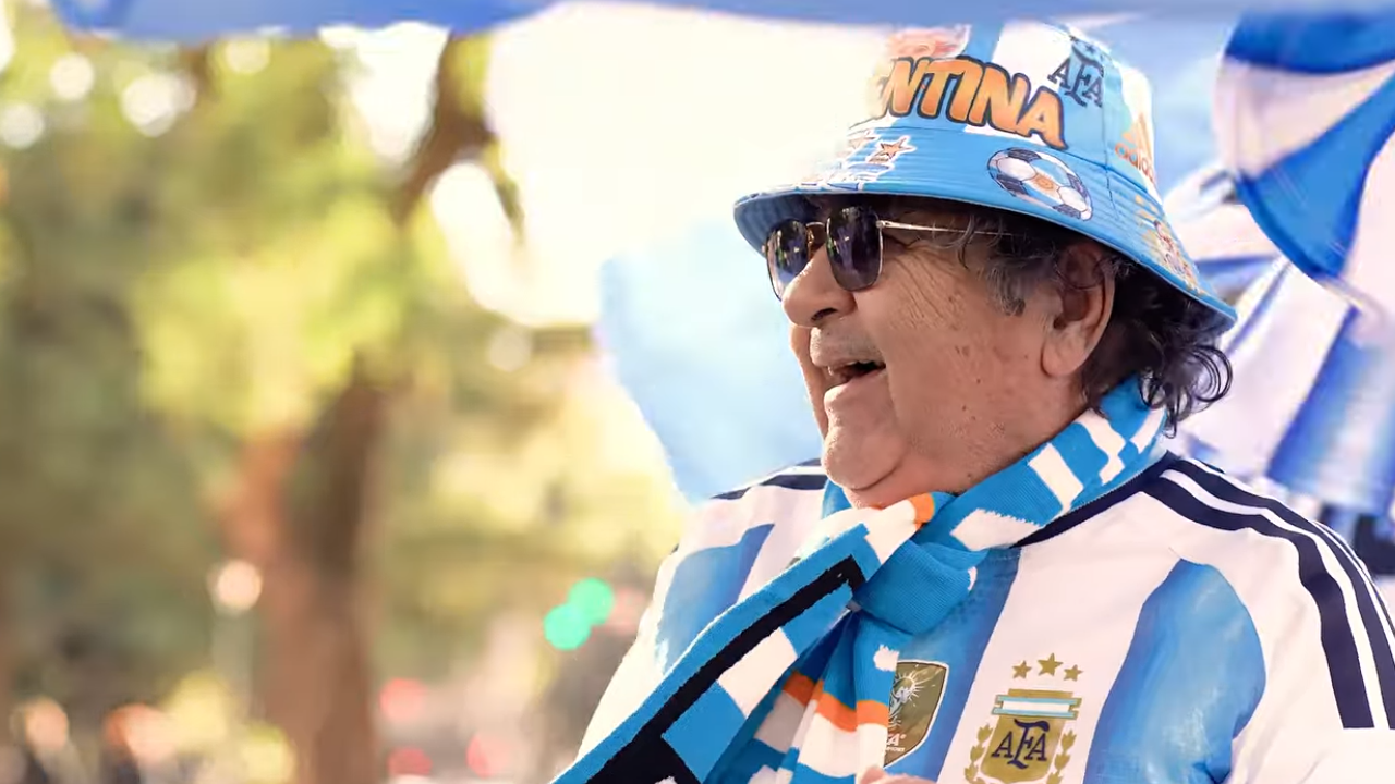 “Cumbia sobre el Mundial”: la canción de Cacho Deicas para Messi y la Selección