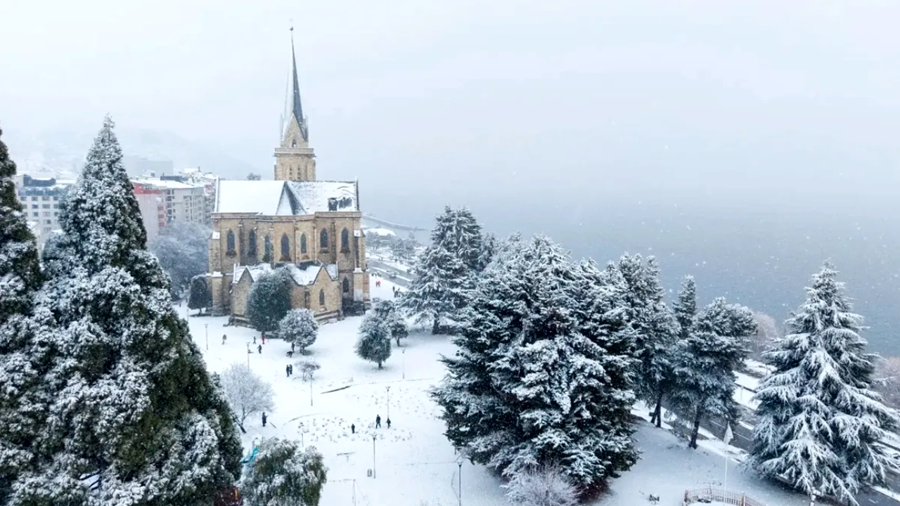 La Municipalidad de Bariloche declaró la Emergencia Climática ante las fuertes nevadas