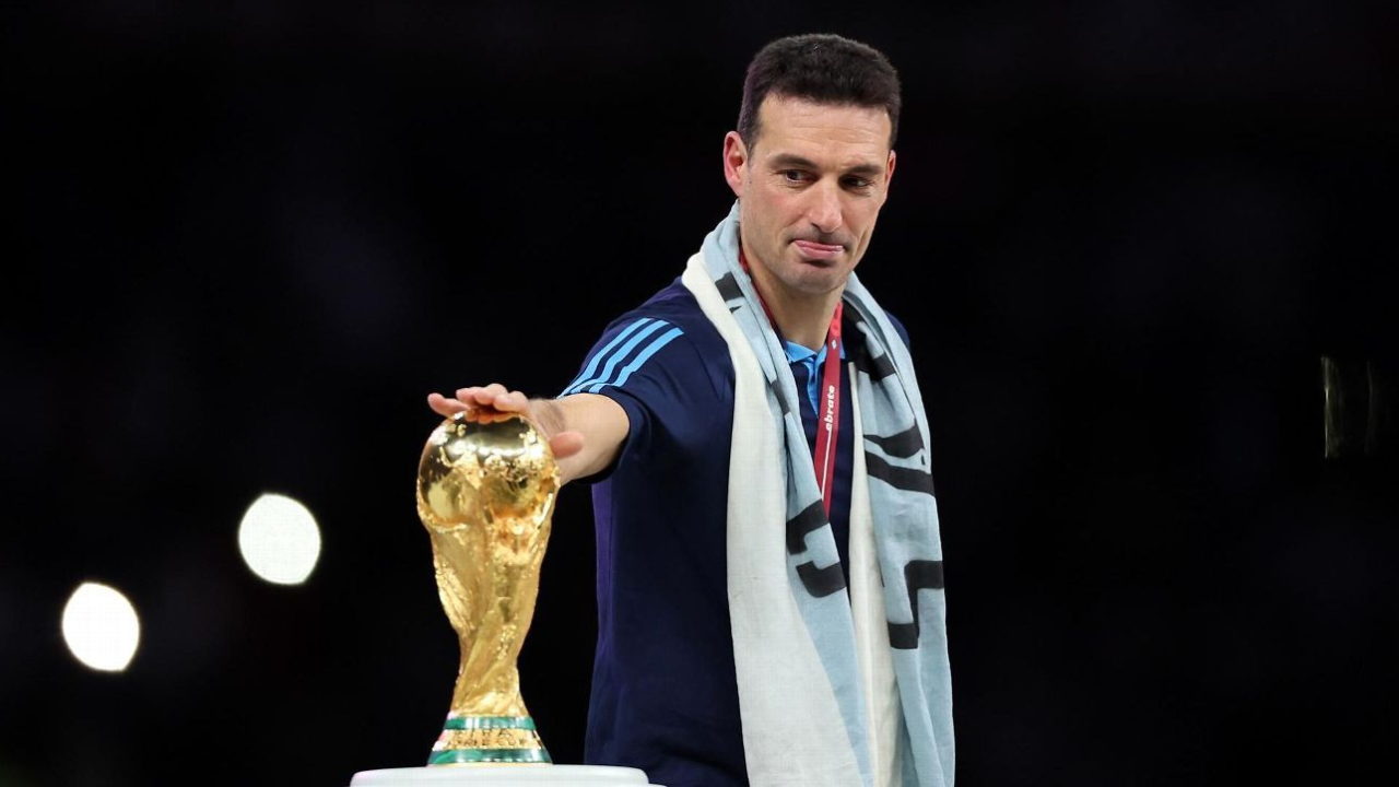 Scaloni récord: el DT que superó a Menotti, igualó a Bilardo y va por más