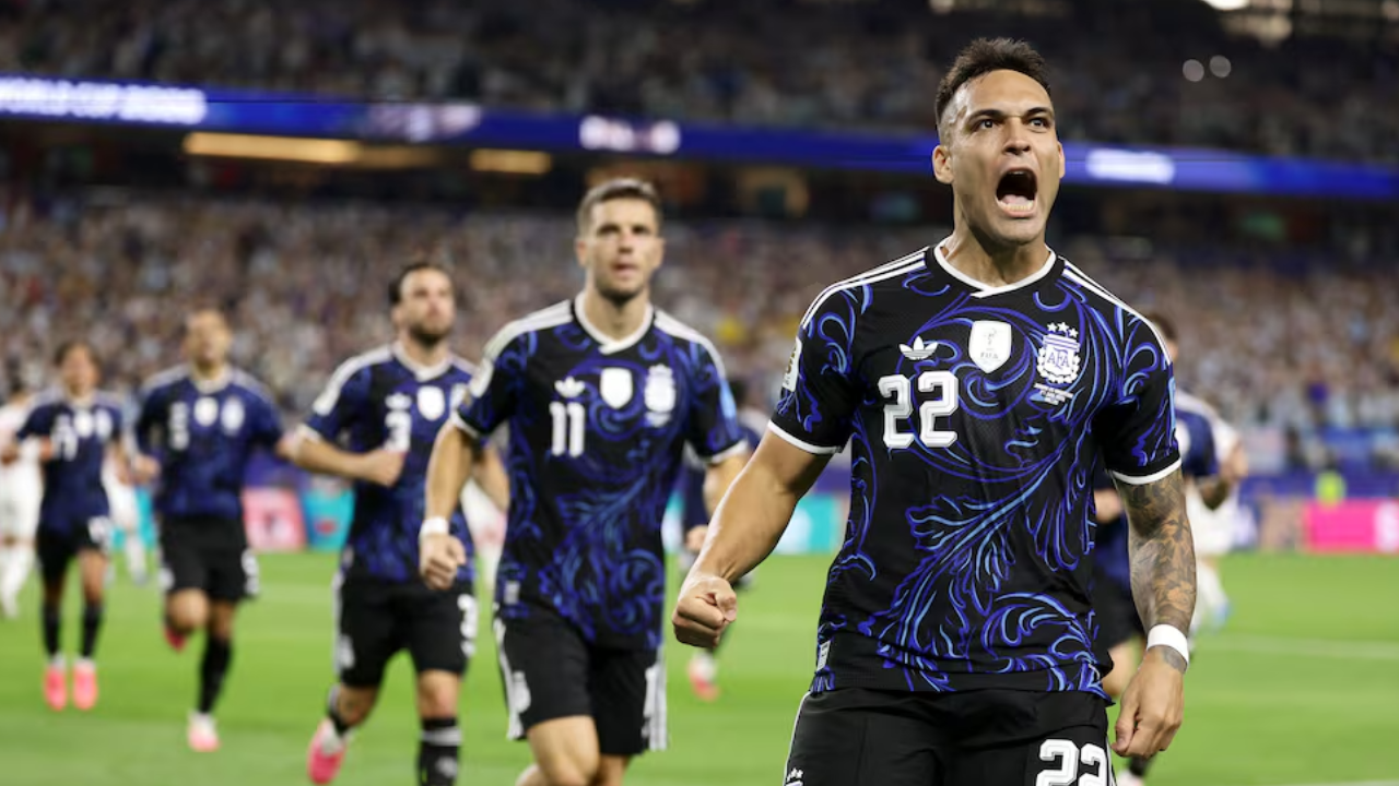 La Selección argentina se enfrenta a Inglaterra en busca de un lugar en la final