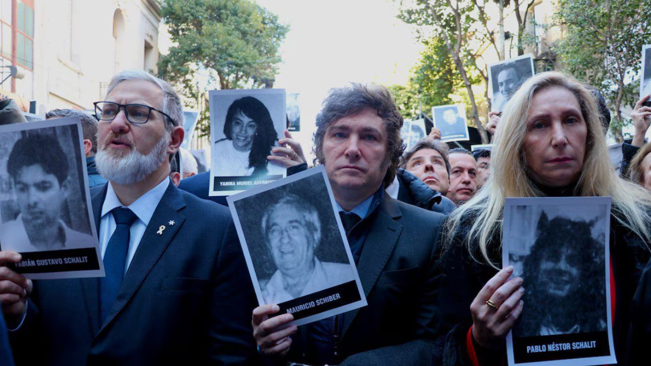 Javier Milei participará de un nuevo aniversario del atentado a la AMIA