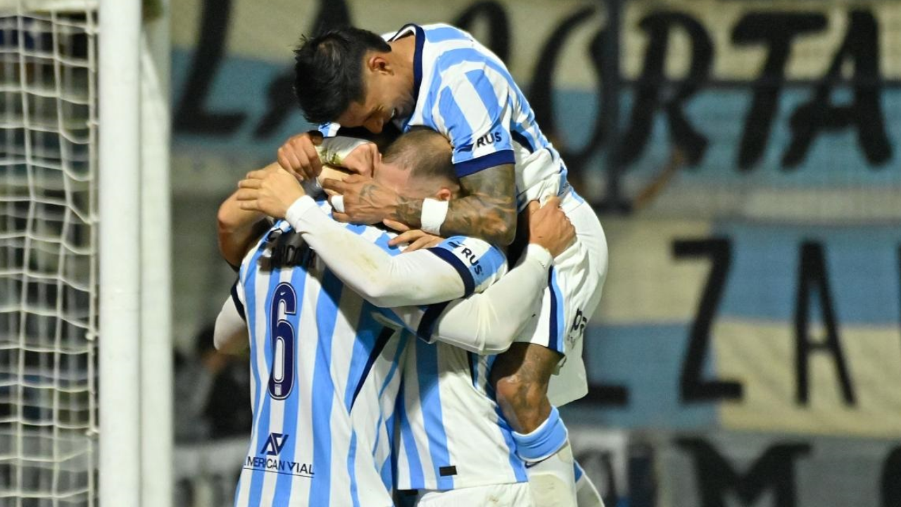Racing goleó a Defensa y Justicia y pasó a octavos de la Copa Argentina
