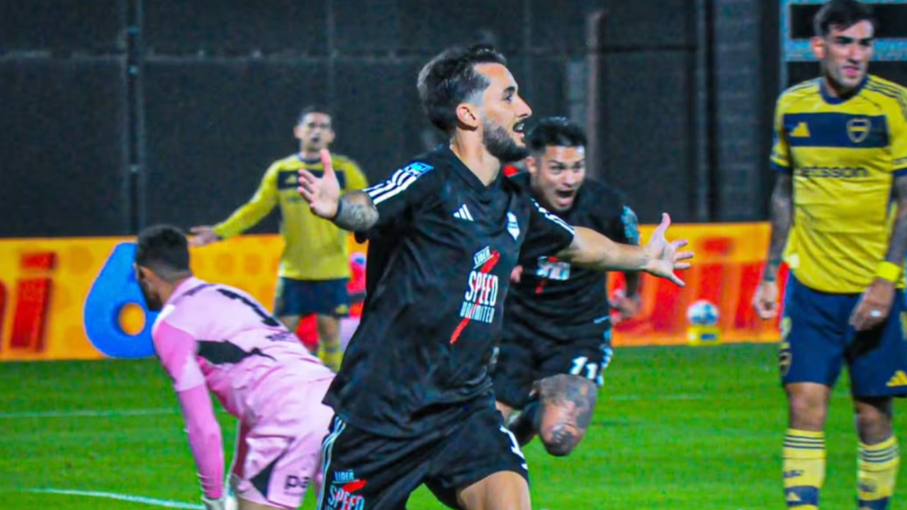 Boca fue sorprendido y perdió por goleada con Riestra en la primera fecha
