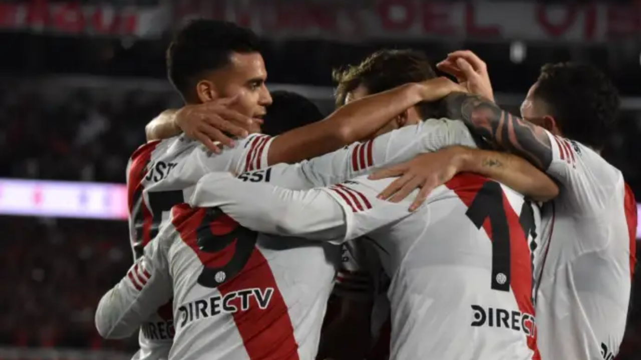 River visita a Independiente Santa Fe, por la ida de los octavos de final de la Copa Sudamericana