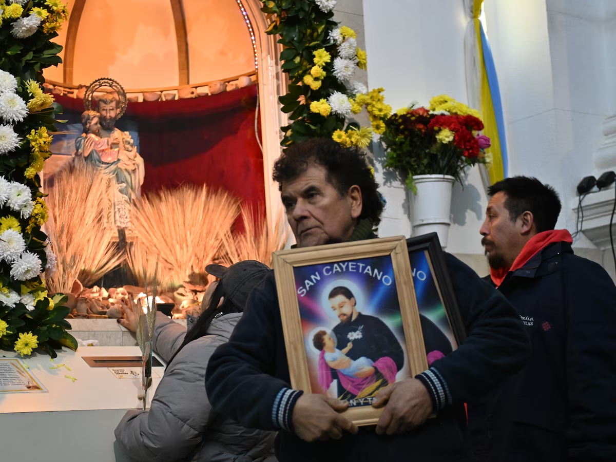 UBA: cada vez más argentinos acuden a iglesias en busca de trabajo y alimentos