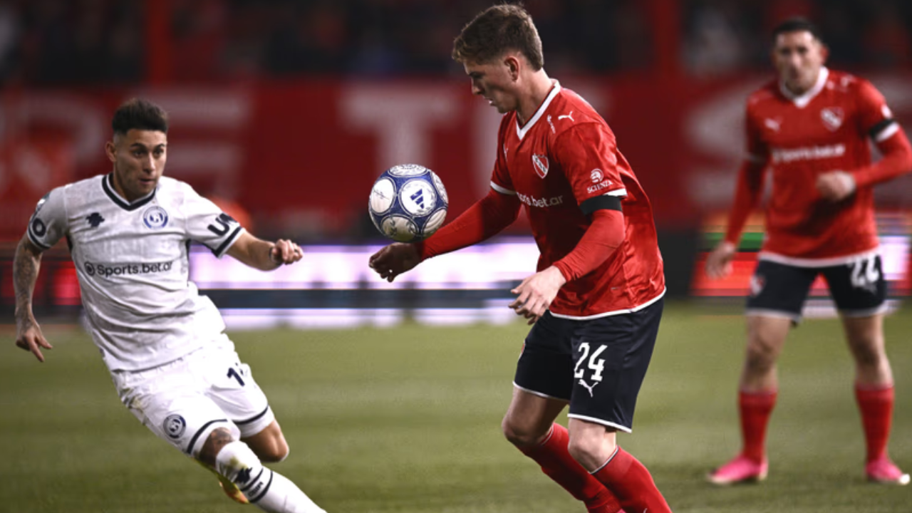 Independiente, con nuevo técnico, empató 0-0 con Independiente Rivadavia y sumó un nuevo punto