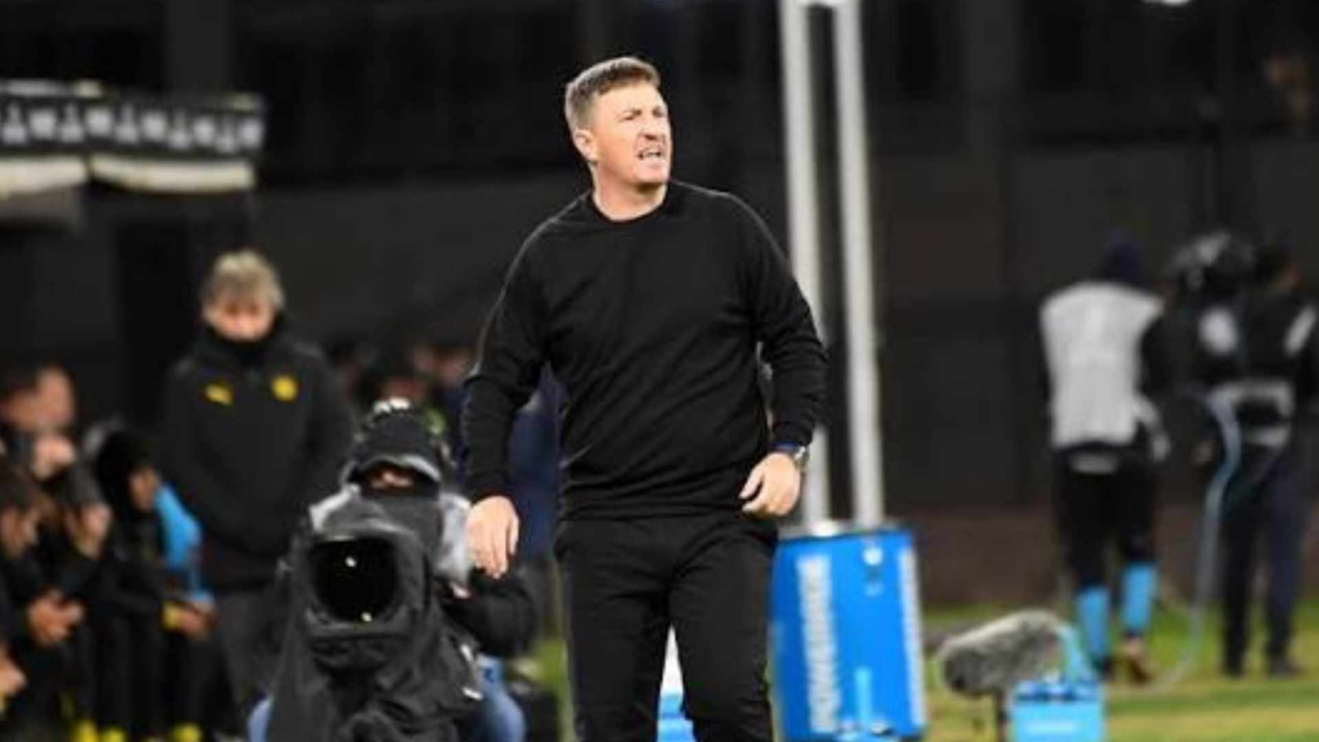 Platense se quedó sin DT a una semana de la Libertadores