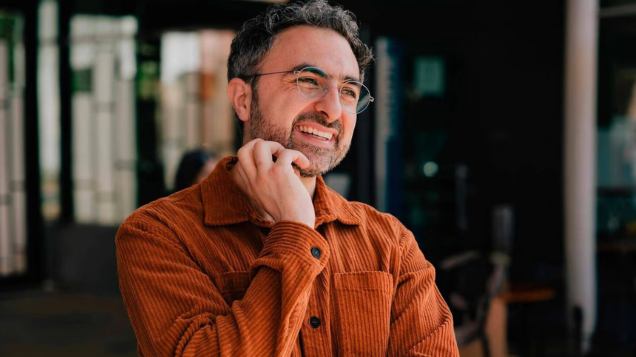 El jefe de IA de Microsoft cuestionó a Anthropic y advirtió sobre riesgos para la humanidad