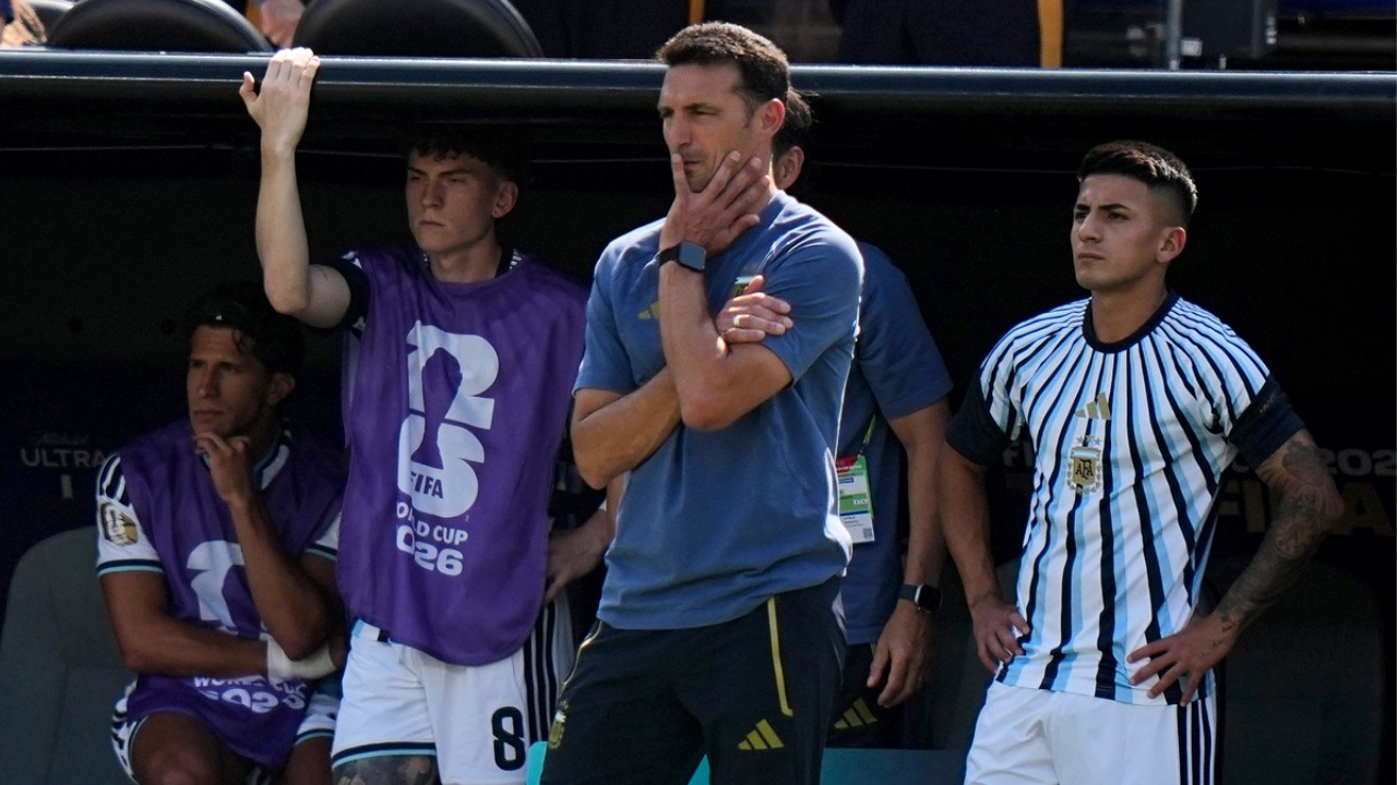 Con sorpresas, la AFA confirmó a los jugadores del fútbol argentino convocados por Scaloni