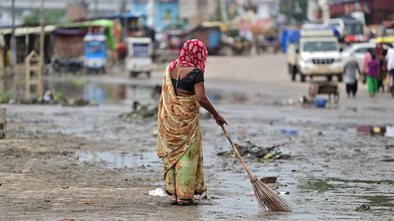 Al menos 56 muertos y 46 heridos por fuertes lluvias e inundaciones en India