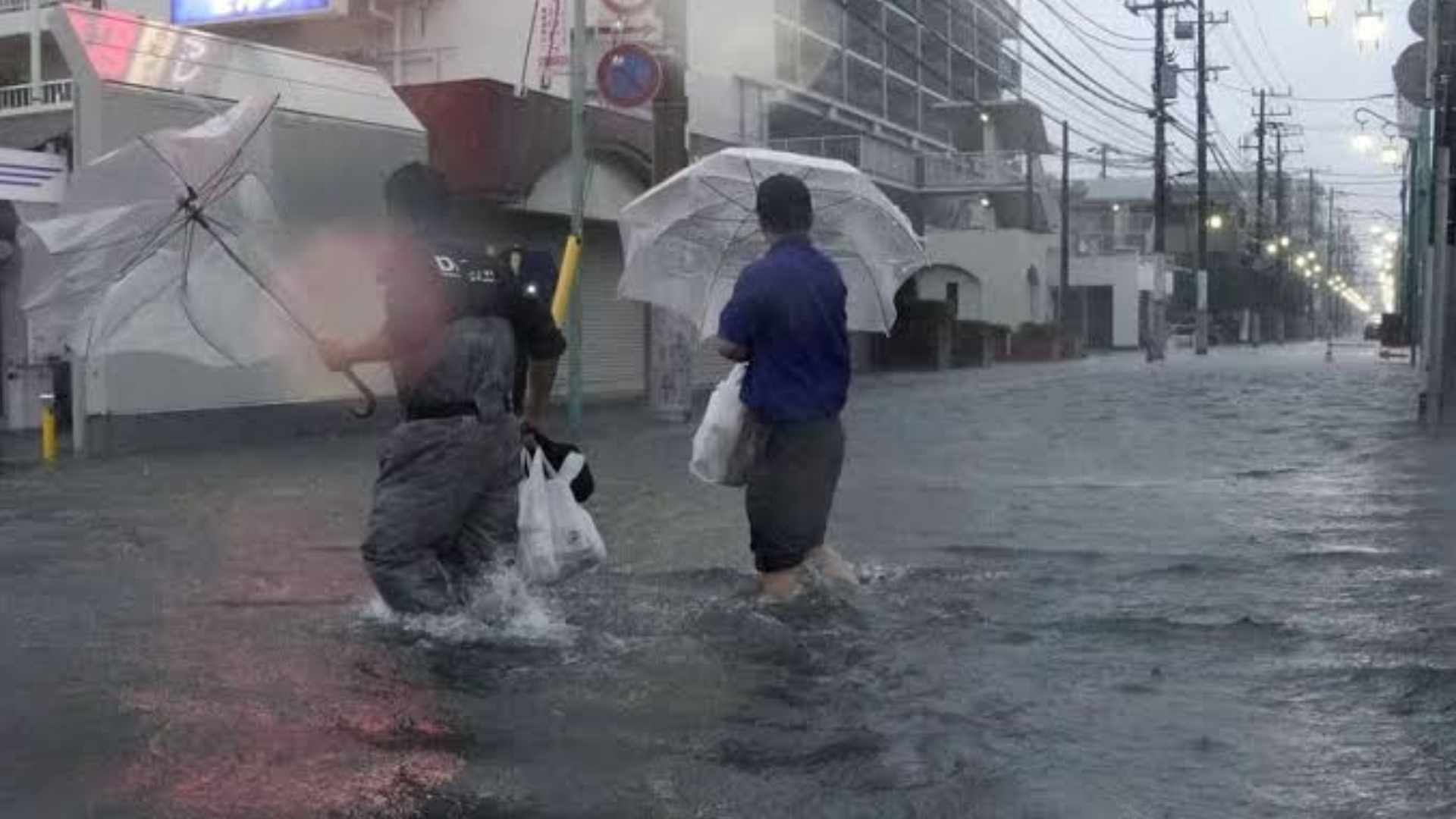 Tifón en Japón dejó 10 muertos y personas desaparecidas