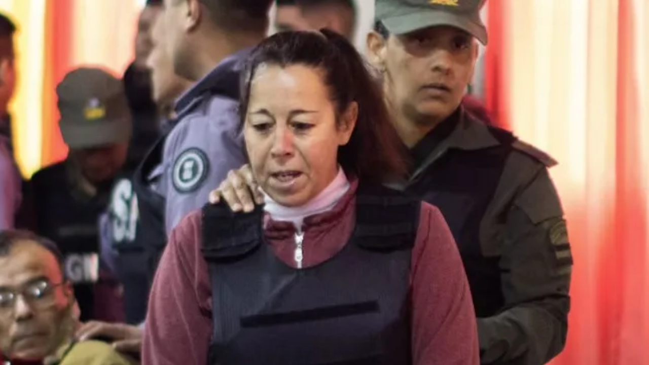 La exfuncionaria municipal María Victoria Caillava se quebró en el juicio por Loan
