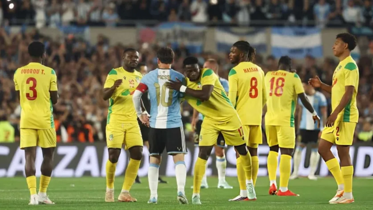 La queja del DT de Benín tras la despedida de Messi: “No nos dieron nada”