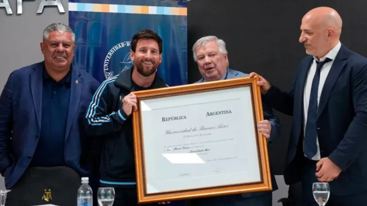 La UBA le entregó a Messi el título de Doctor Honoris Causa