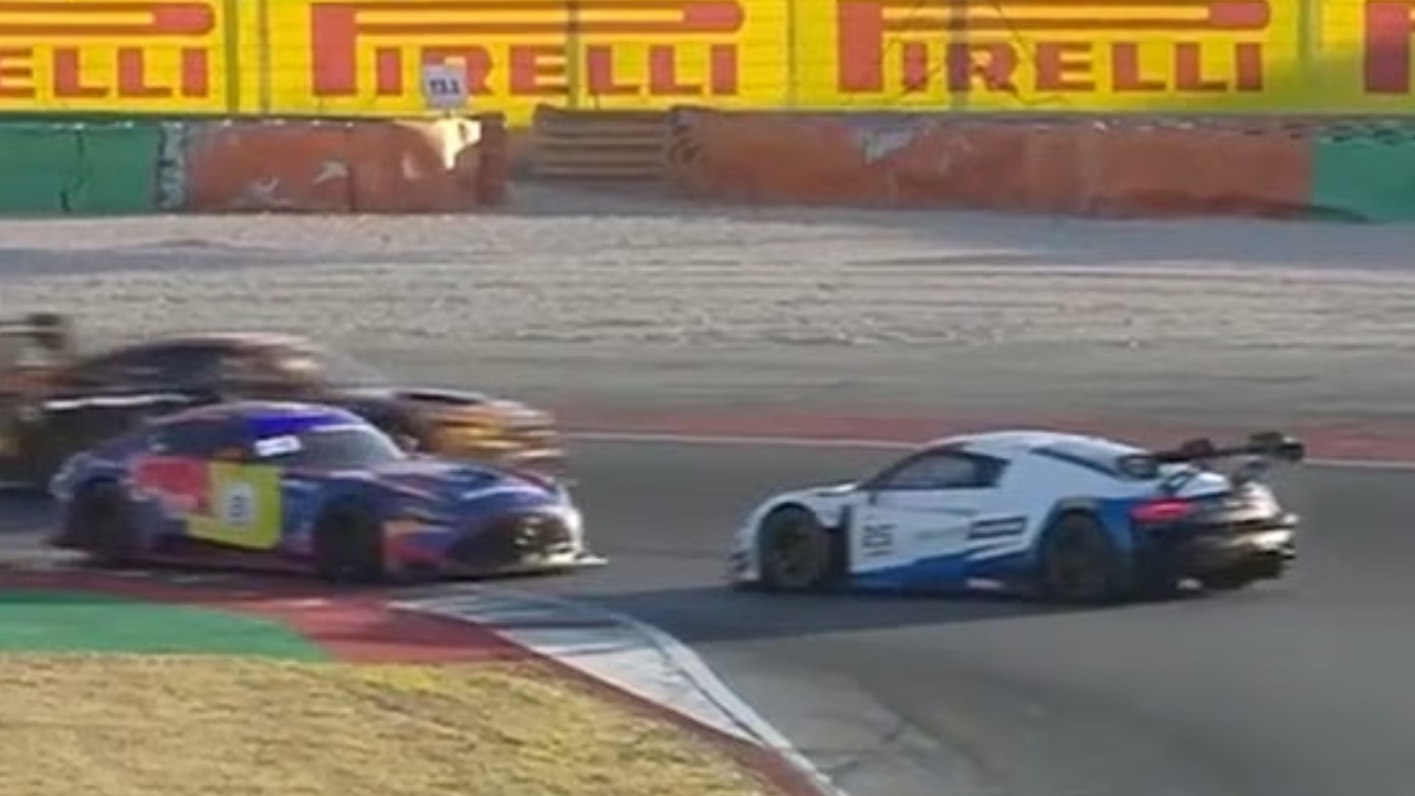 GT World Challenge Europeo: Max Verstappen chocó a un piloto argentino en las prácticas libres