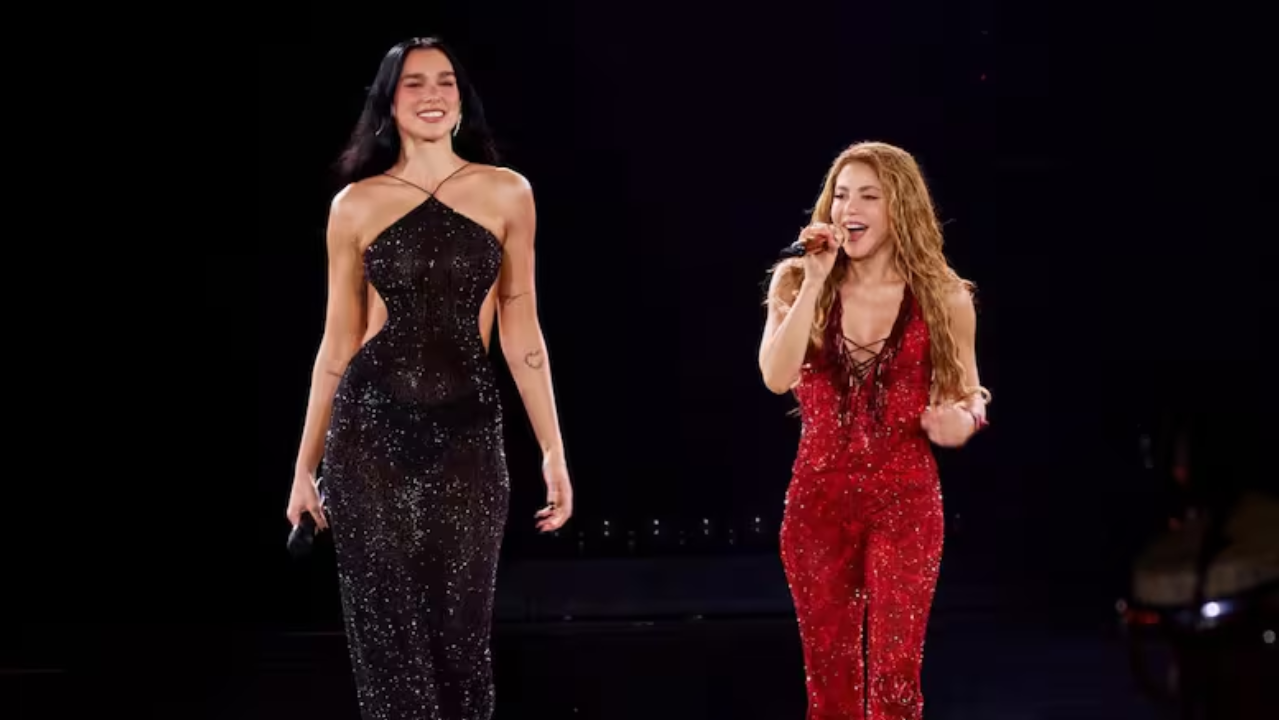 Shakira invitó a Dua Lipa a cantar “Antología” en Madrid