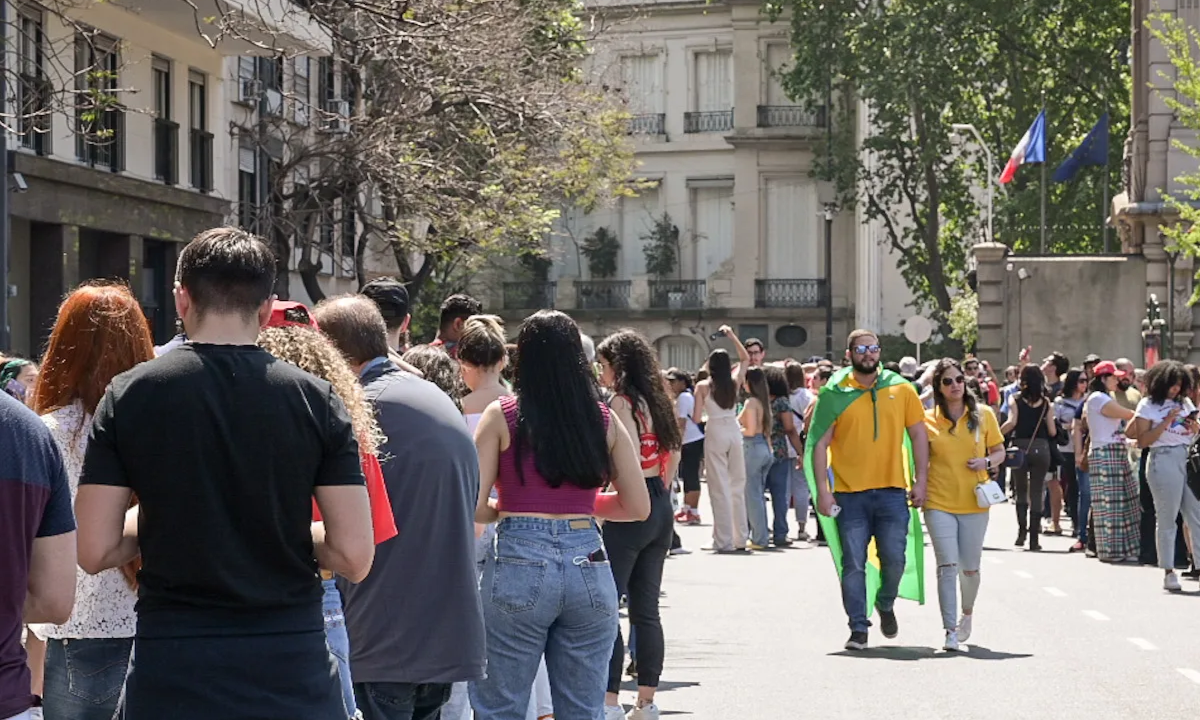 Balotaje en Brasil: cómo y dónde votan los brasileños que viven en Argentina este domingo